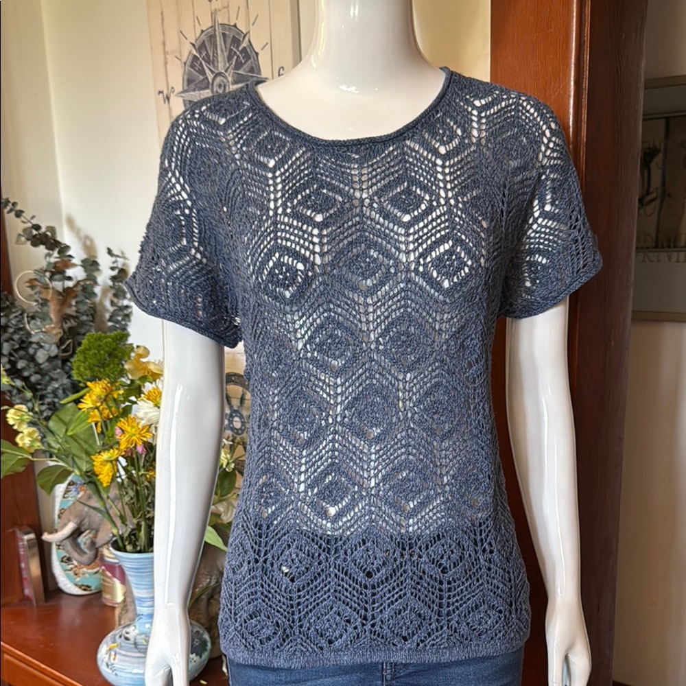 NWT Eddie Bauer size small beachside Elegant Navy Crochet Top